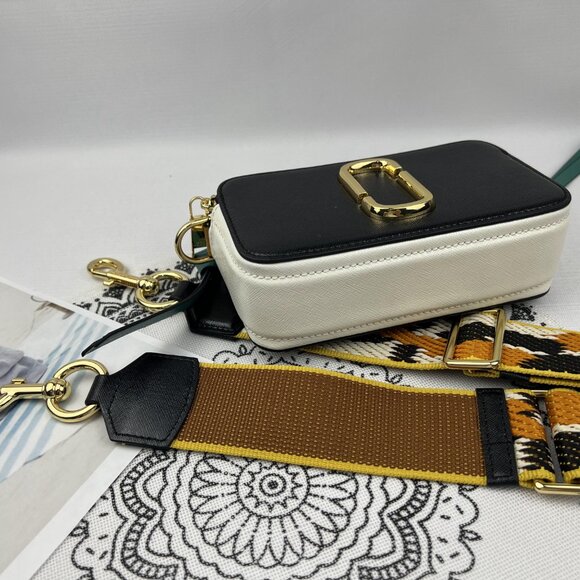 NWOT MARC JACOBS snapshot bag - Picture 7 of 8